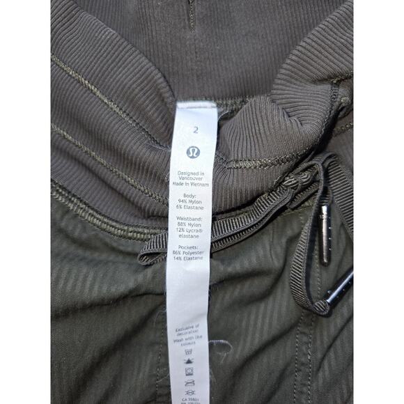 Lululemon Women's‎ Dance Studio Jogger Dark Olive Size 2 Relaxed - Picture 4 of 14